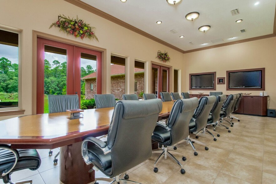 More Photos Of 8100 Opportunity Dr, Milton Office For Lease