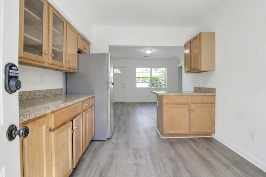 More Photos Of 715 NE 92nd St, Miami Apartments For Sale