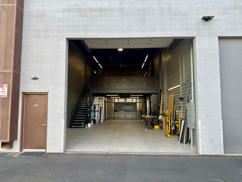 More Photos Of 7800 E Greenway RD. Unit A105, Scottsdale Warehouse For Sale