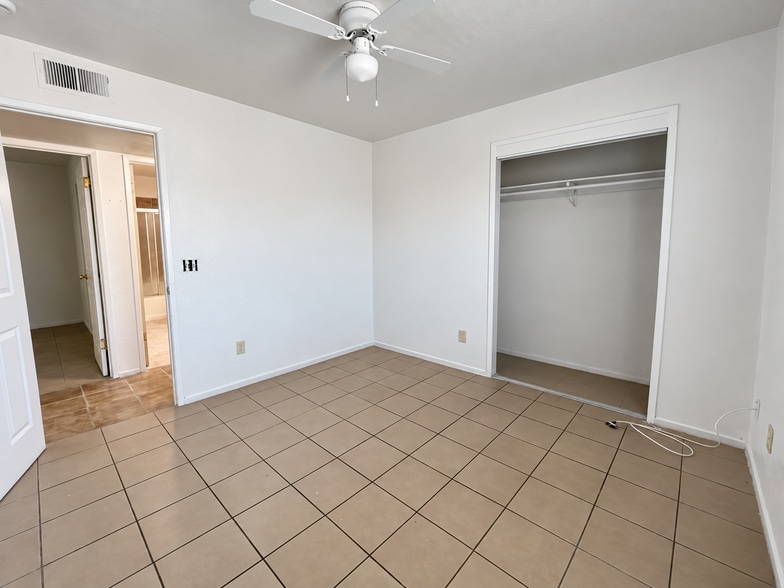 More Photos Of 1316 E California Ave, Bakersfield Apartments For Sale