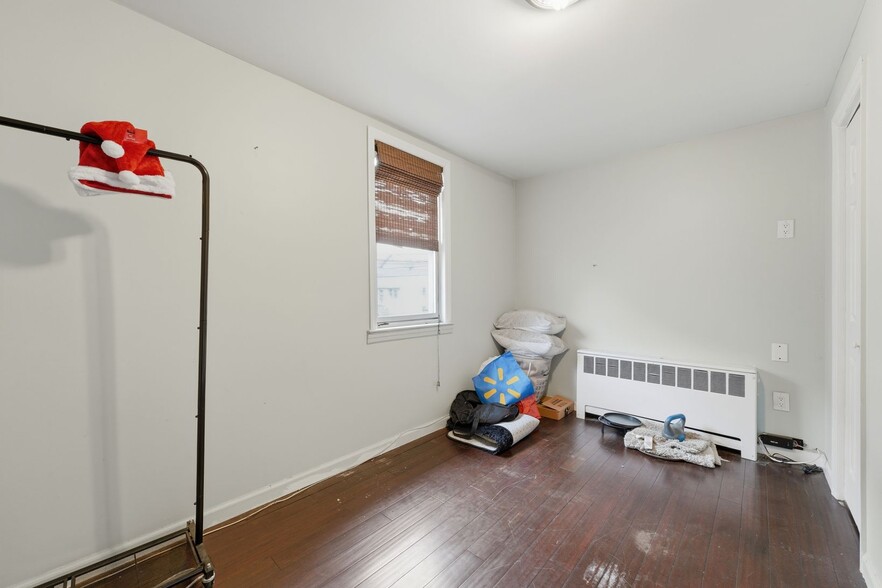 More Photos Of 35 Moonachie Rd, Moonachie Storefront Retail Residential For Sale