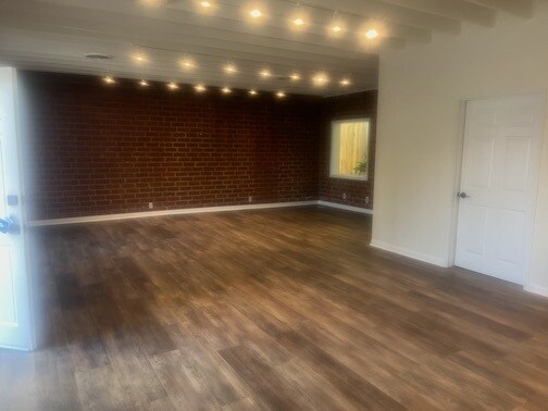 More Photos Of 4110 Cahuenga Blvd, Toluca Lake Office Residential For Lease