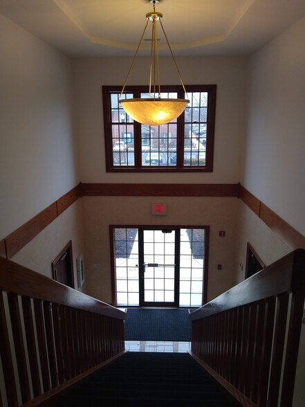 More Photos Of 805 Hillsdowne Rd, Westerville Medical For Sale