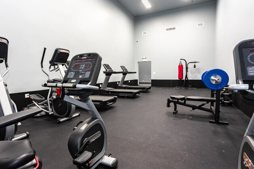 More Photos Of 901 W Civic Center Dr, Santa Ana Office For Sale