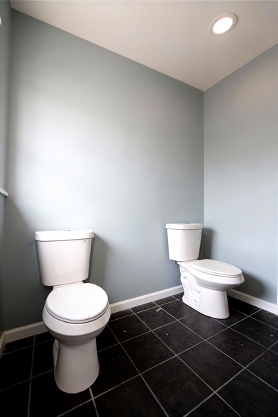 More Photos Of 706 Collins Hill Rd, Lawrenceville Office For Sale