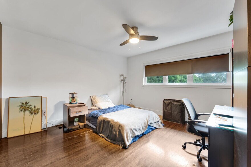 More Photos Of 4801 University Dr, Coral Gables Apartments For Sale