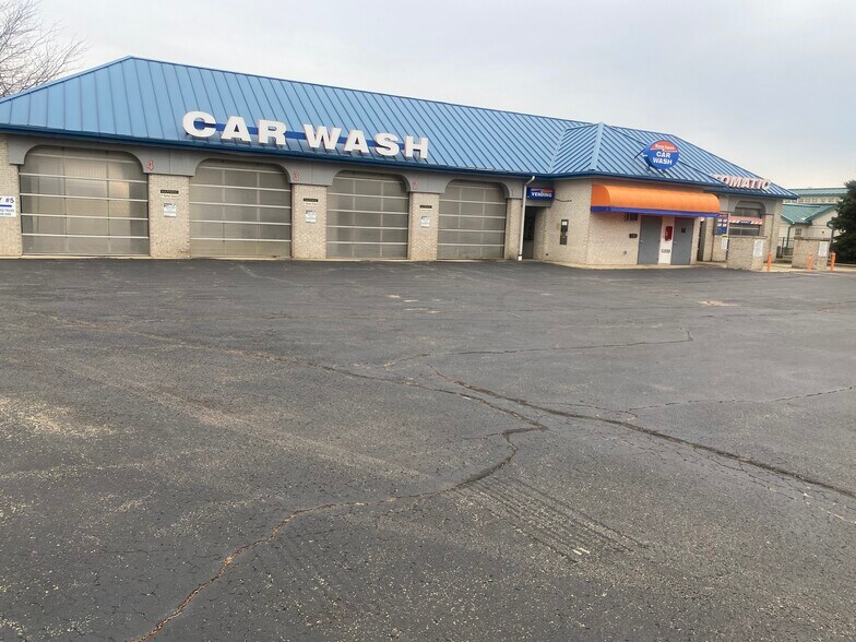 More Photos Of 1250 Douglas Rd, Oswego Carwash For Sale