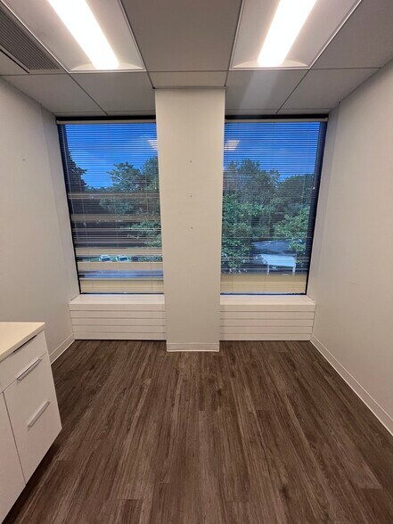 More Photos Of 3010 Westchester Ave, Purchase Office For Lease