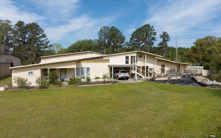 More Photos Of 11973 SE County Road 132, Jasper Office Residential For Sale