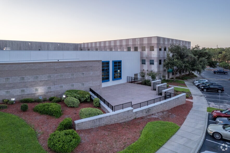 More Photos Of 8701 Maitland Summit Blvd, Orlando Health Club For Lease