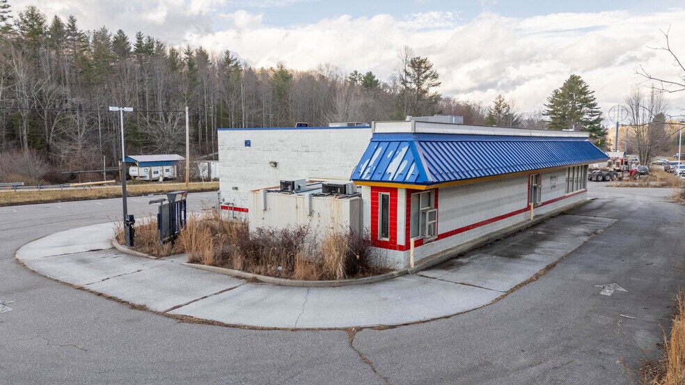 More Photos Of 14109 Highway 226 S, Spruce Pine General Retail For Sale