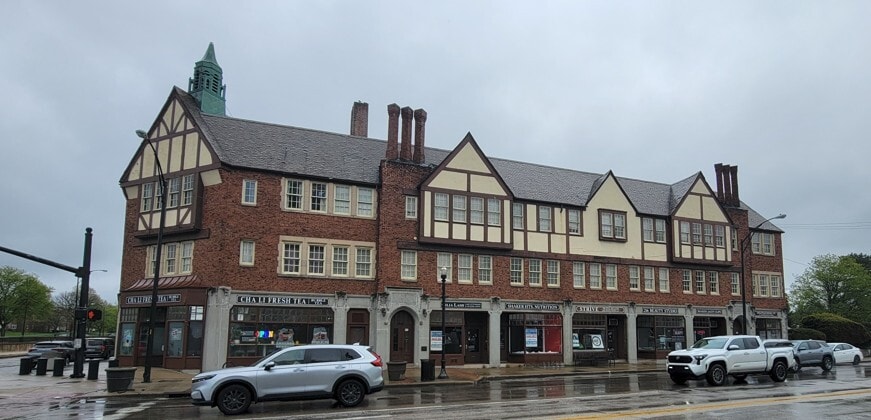 Primary Photo Of 3427 Lee Rd, Shaker Heights Apartments For Lease