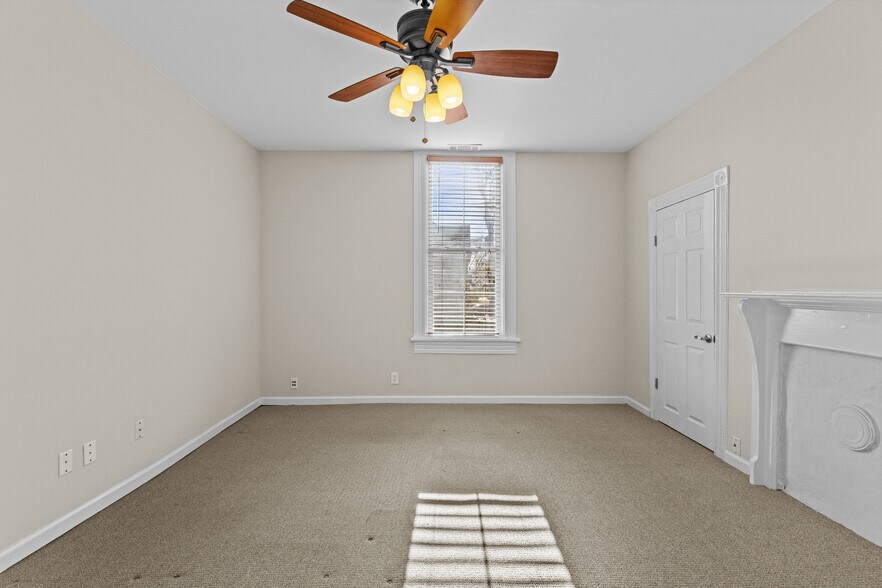 More Photos Of 90 E Moreno St, Buford Office Residential For Sale