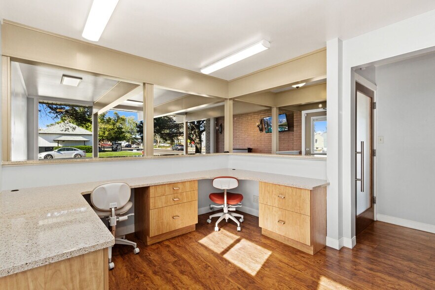 More Photos Of 2120 Logan Ave, Cheyenne Healthcare For Sale