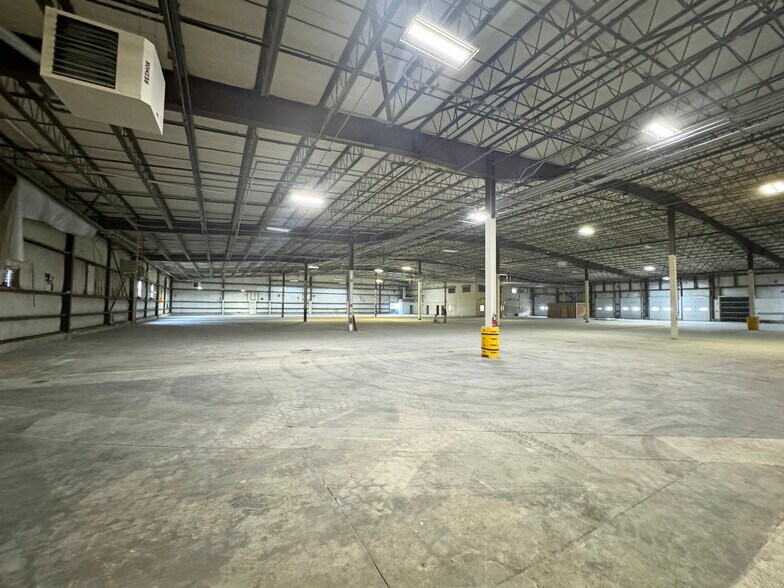 More Photos Of 20 Morin St, Biddeford Warehouse For Sale