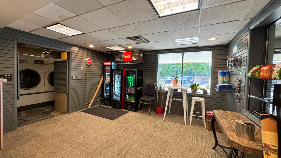 More Photos Of 5133 Darrow Rd, Hudson Health Club For Sale