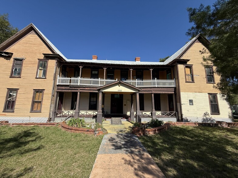 More Photos Of 1502 High St, Leesburg Apartments For Sale