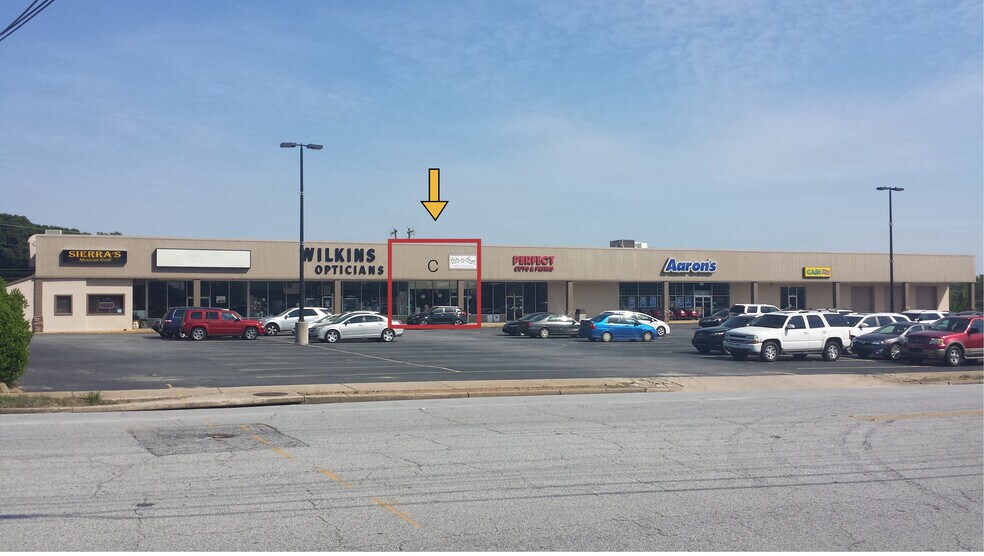 More Photos Of 404 McCravy Dr, Spartanburg Unknown For Lease