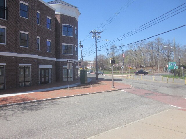 More Photos Of 501 South Ave W, Westfield Apartments For Lease