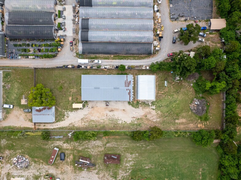 More Photos Of 18608 NE 23rd St, Harrah Light Distribution For Lease
