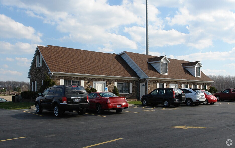 Primary Photo Of 6401 Broadway Ave, Lorain Office For Sale