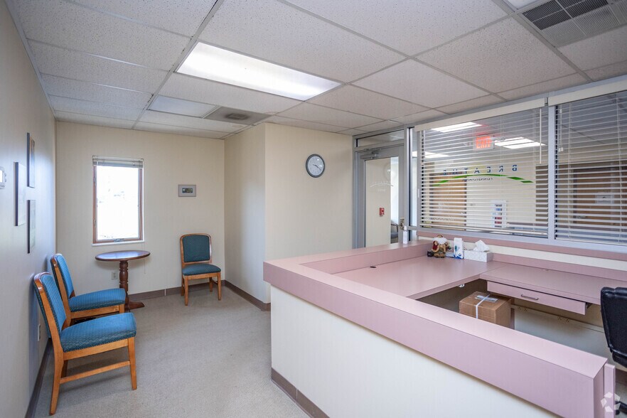 More Photos Of 201 Smith Dr, Cranberry Township Medical For Sale