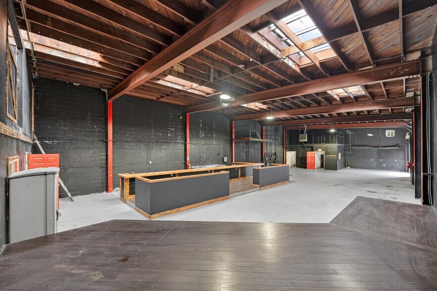 More Photos Of 760 Stone St, Oakland Industrial For Lease