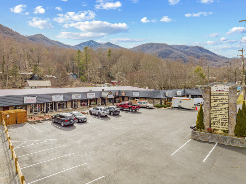 Primary Photo Of 2487 Soco Rd, Maggie Valley Freestanding For Lease