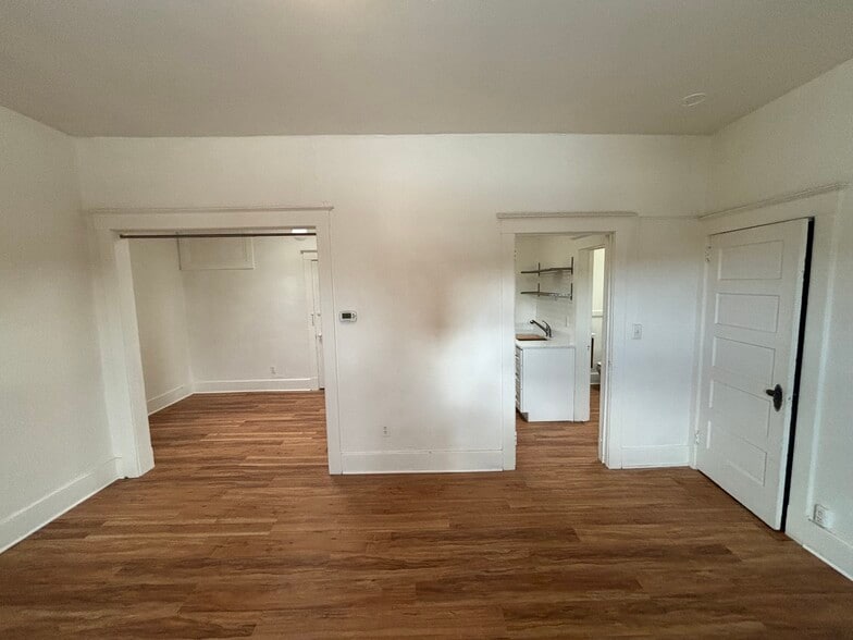 More Photos Of 56 S Broadway, Denver Storefront For Sale