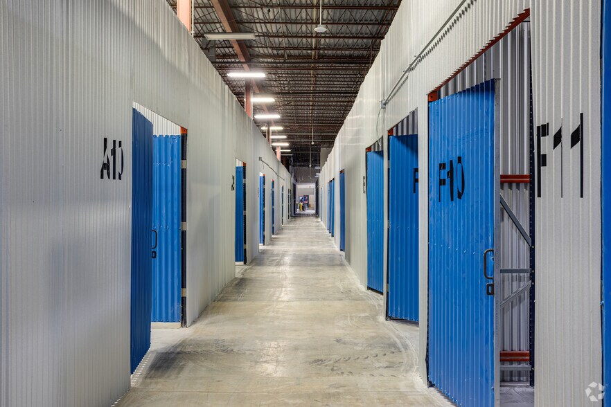 More Photos Of 3341 75th Ave, Landover Warehouse For Lease