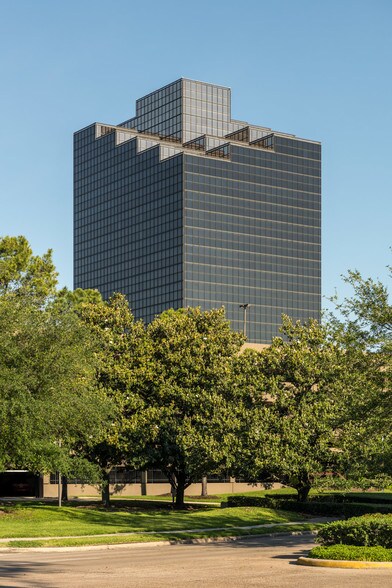 More Photos Of 16945 Northchase Dr, Houston Office For Lease