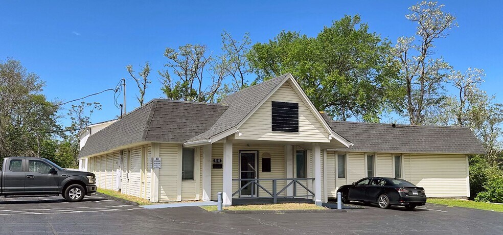 More Photos Of 9147 Watson Rd, Saint Louis Storefront Retail Office For Sale