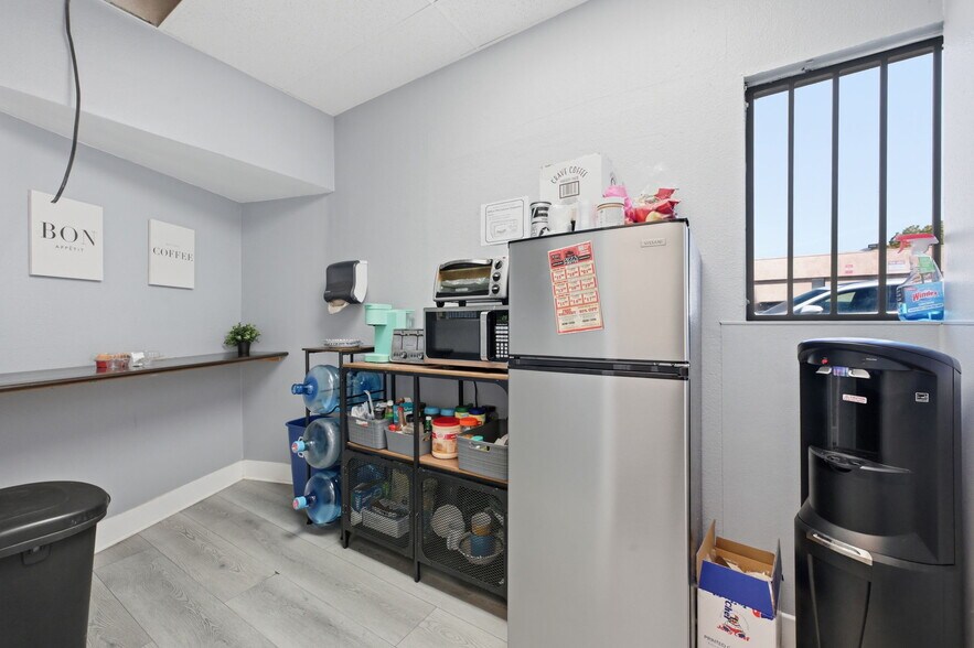 More Photos Of 746 N Mountain Ave, Ontario Freestanding For Lease