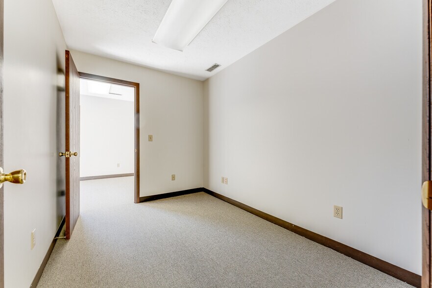 More Photos Of 193 Greenbag Rd, Morgantown Freestanding For Sale