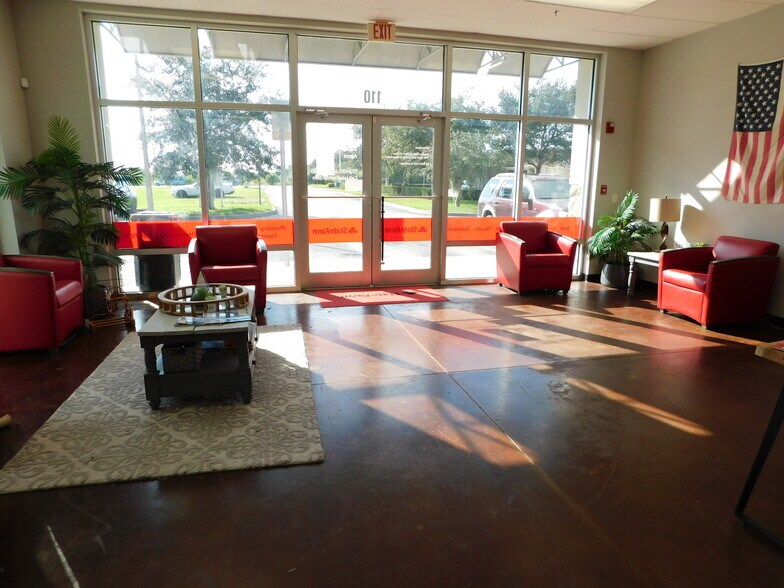 More Photos Of 9360 90th Ave, Sebastian General Retail For Lease