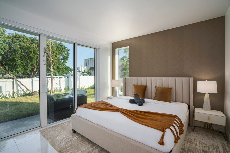 More Photos Of 1000-1006 N Riverside Dr, Pompano Beach Apartments For Sale