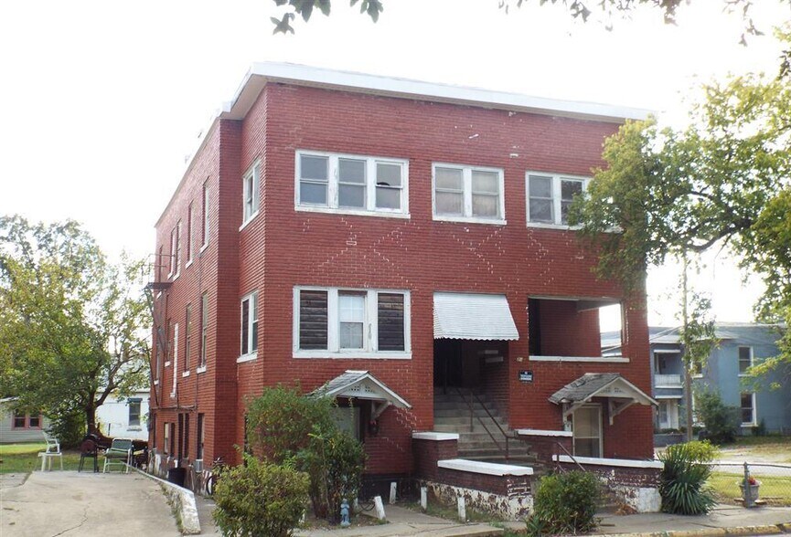 More Photos Of 202 N Washington St, Ardmore Apartments For Sale