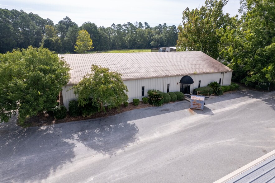 More Photos Of 450 W Highway 64, Lakeland Warehouse For Lease