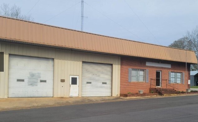 Primary Photo Of 202 S John St, New Brockton Warehouse For Sale