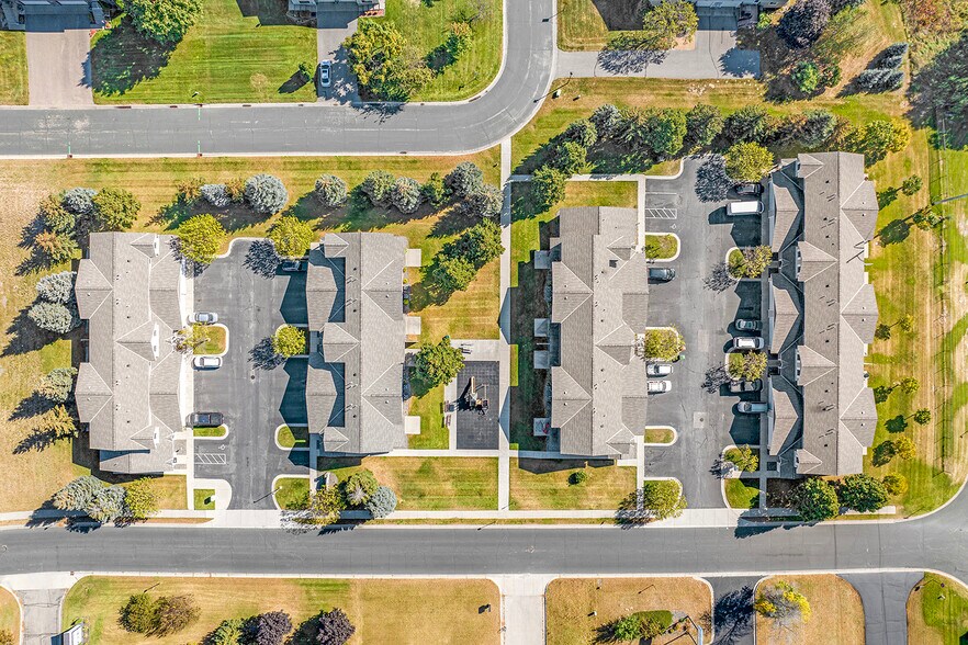 More Photos Of 12751 Aberdeen St NE, Blaine Apartments For Sale