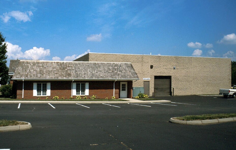 More Photos Of 3637 Corporate Dr, Columbus Industrial For Sale