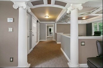 More Photos Of 538 Hartford Tpke, Shrewsbury Showroom For Sale