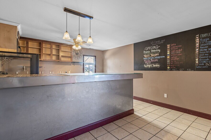 More Photos Of 47 N Allen St, Bonne Terre General Retail For Sale
