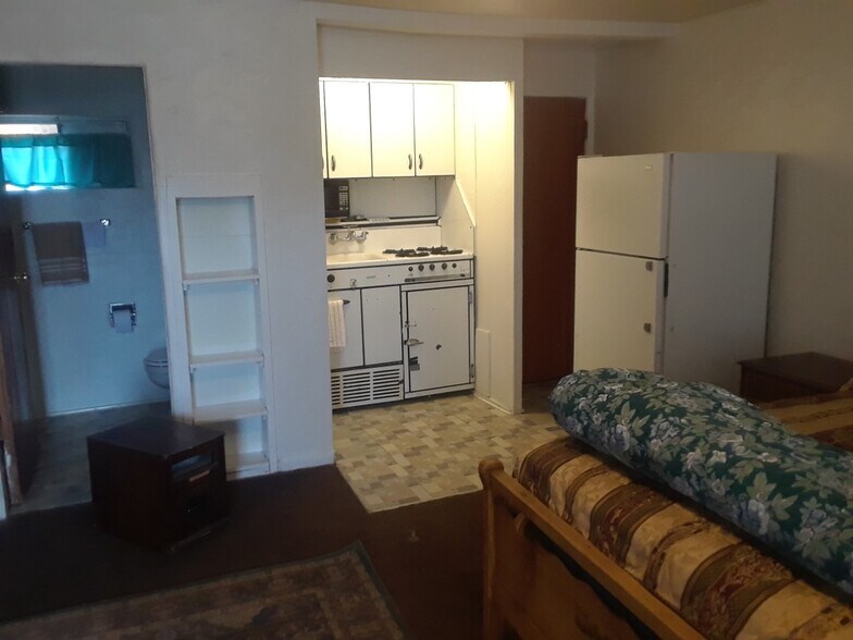 More Photos Of 3401 W Pikes Peak Ave, Colorado Springs Apartments For Sale