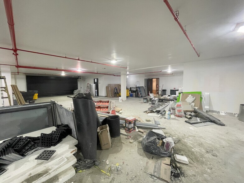 More Photos Of 494 Manhattan Ave, Brooklyn Apartments For Lease