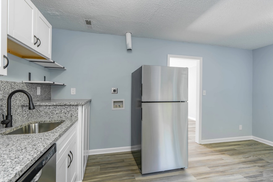More Photos Of 300 E Charlotte Ave, Mount Holly Apartments For Sale