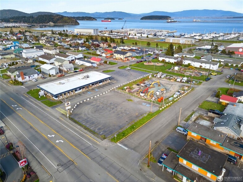More Photos Of 2821 Commercial Ave, Anacortes Land For Sale