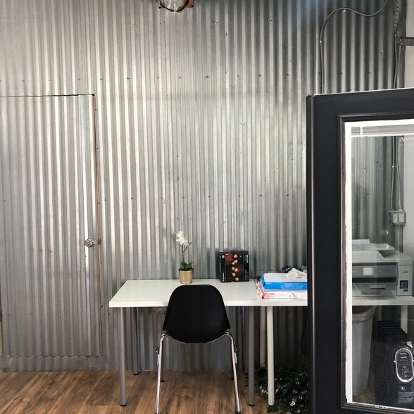 More Photos Of 235 Walker St, Atlanta Research And Development For Lease