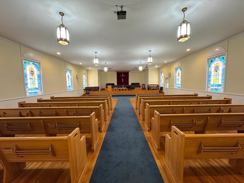 More Photos Of 2662 Thompson Mill Rd, Buford Religious Facility For Sale