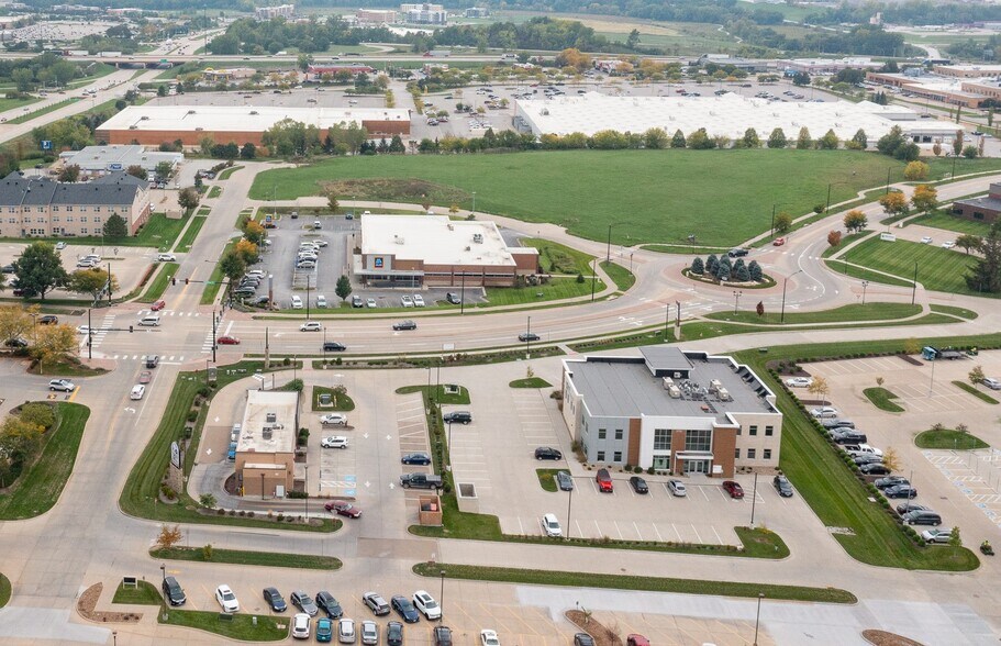 More Photos Of 2791 Heartland Dr, Coralville Healthcare For Lease